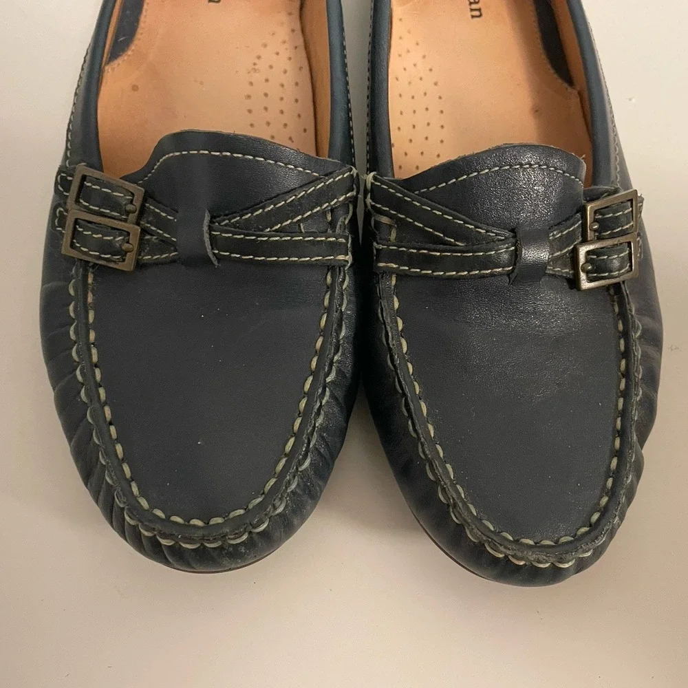 L.L..Bean Women's Sz8.5M‎ Classic Navy Loafers Driving Moccasins Leather Buckles